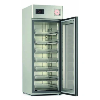 Медичний морозильник з ультра низькою температурою на 600 л. (-30...-42°C) для плазми крові